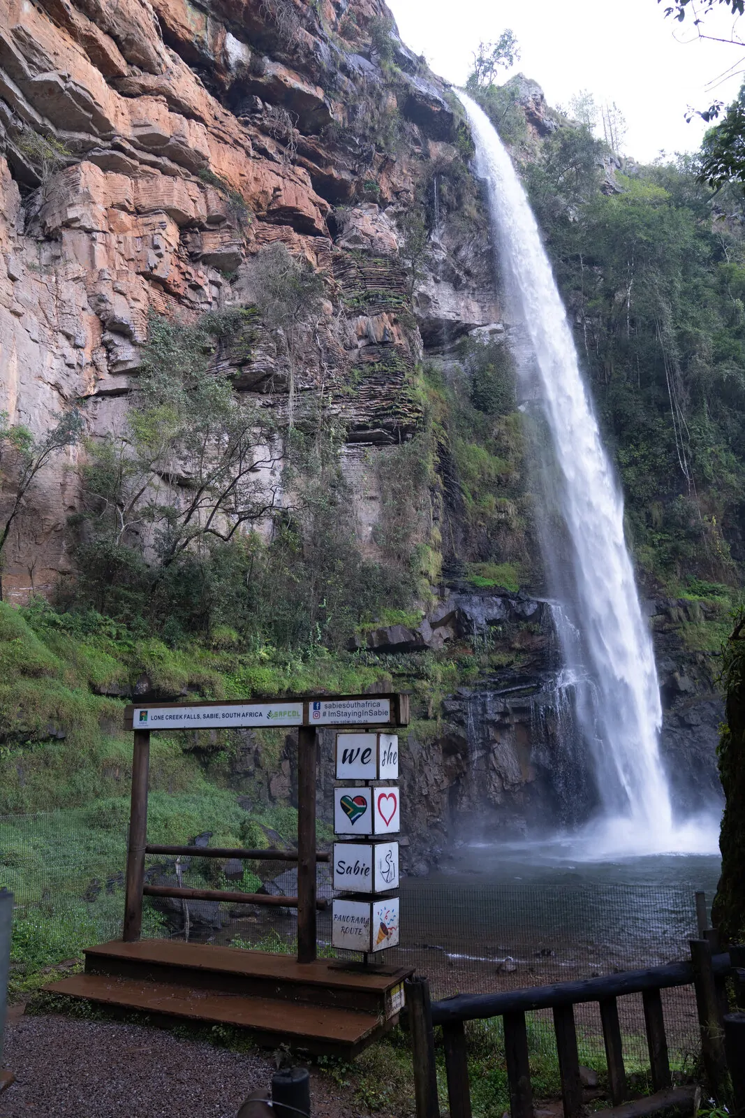 Lone Creek Falls
